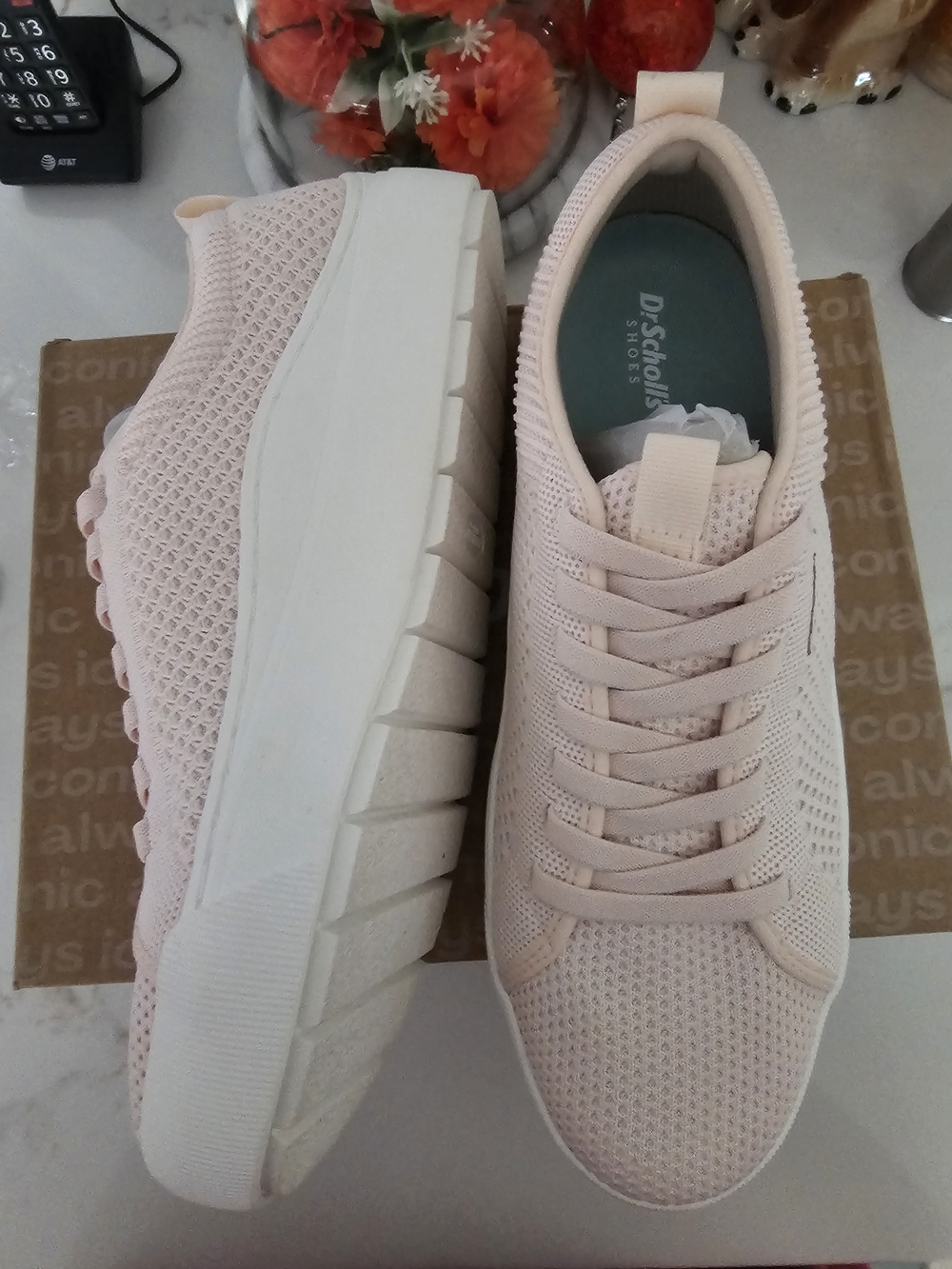 Dr. Scholl's Women's Knit Platform Sneakers — Light Pink